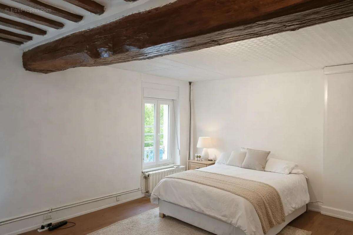 Maison à VILLENEUVE-SUR-BELLOT