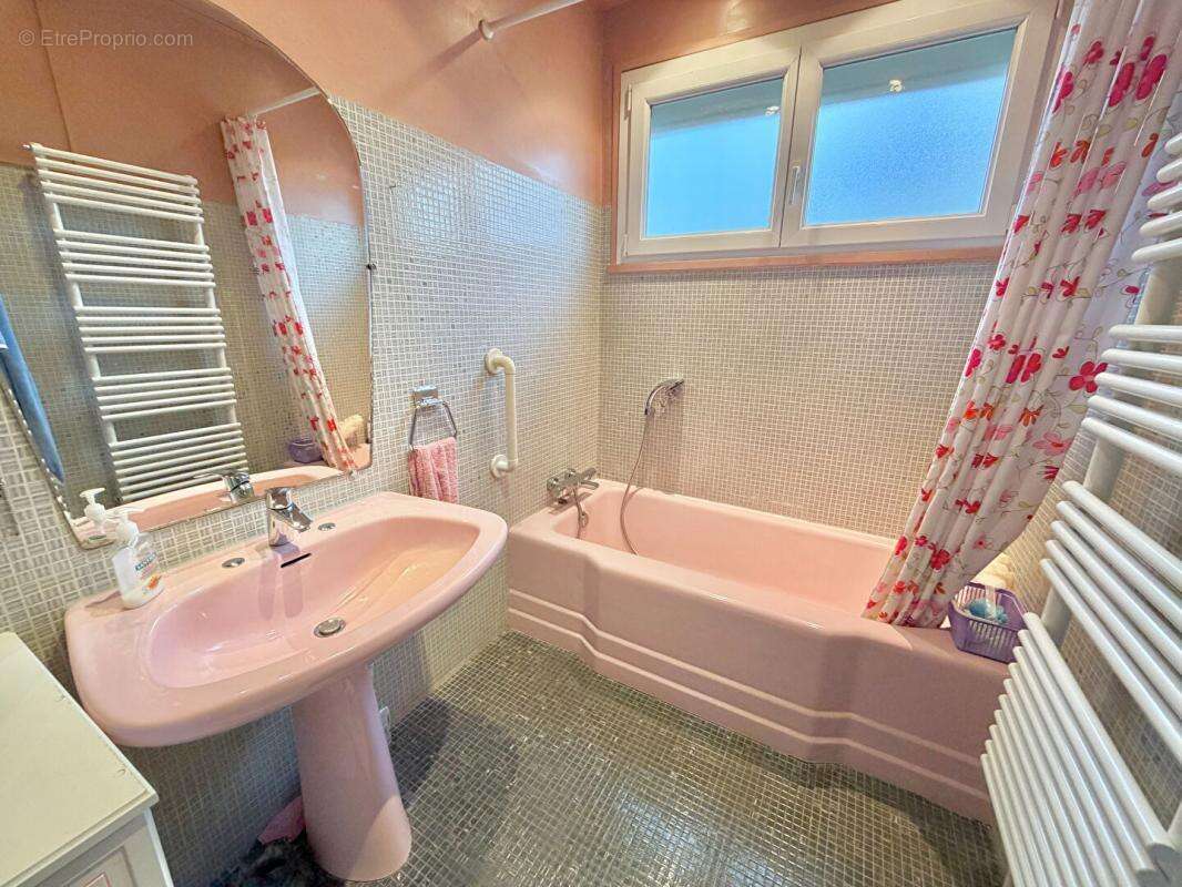 Cahors 46000 Maison 4 chambres sur 500 m² de terrain proche centre ville - photo 16
