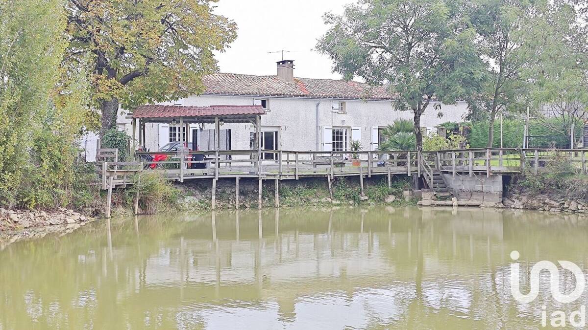 Photo 1 - Maison à SAINT-MARC-LA-LANDE