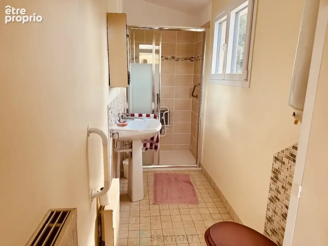 VÉTHEUIL  Maison individuelle avec jardin, garage et vue sur le village - photo 11