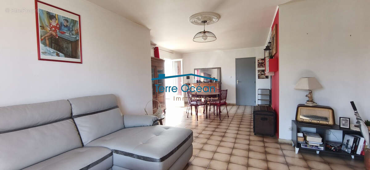 Maison à MESCHERS-SUR-GIRONDE