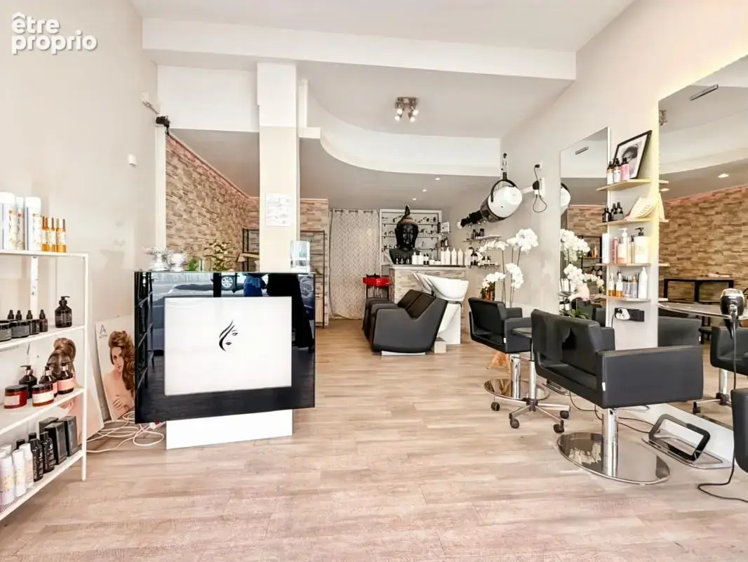 À vendre – salon de coiffure – bel emplacement  centre-ville - photo 4