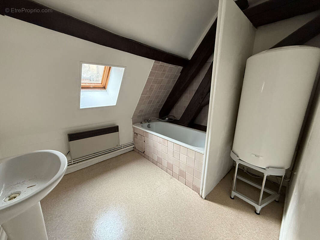 Appartement à SAINT-AMAND-MONTROND