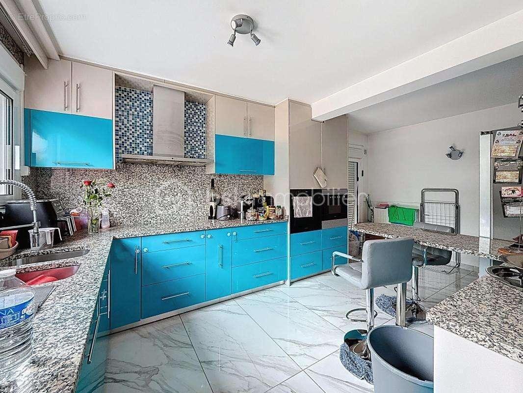 Maison à LES PAVILLONS-SOUS-BOIS