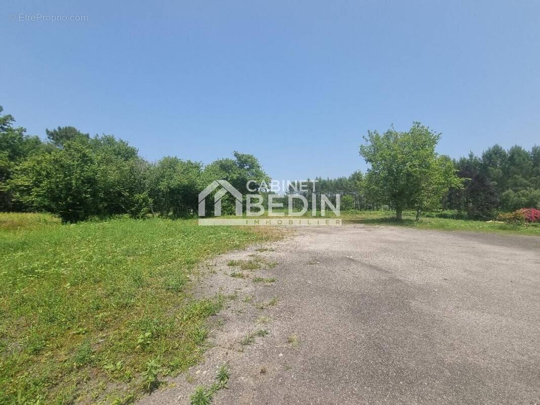 Terrain à PONTENX-LES-FORGES