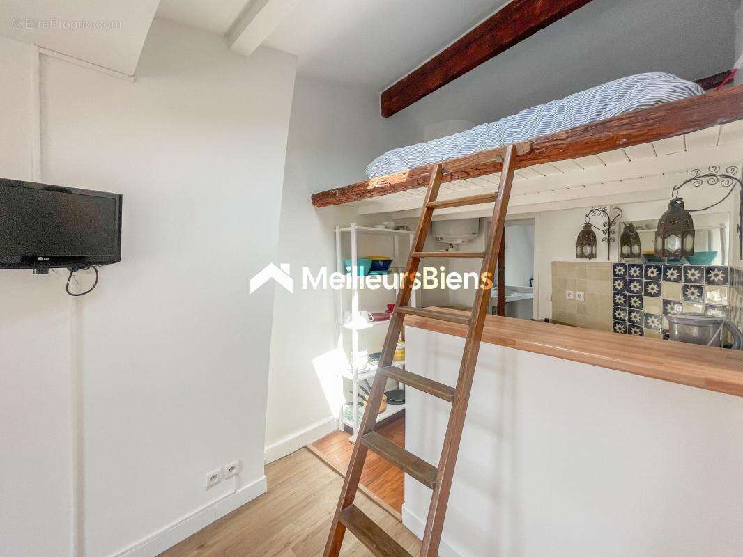 Appartement à PARIS-9E