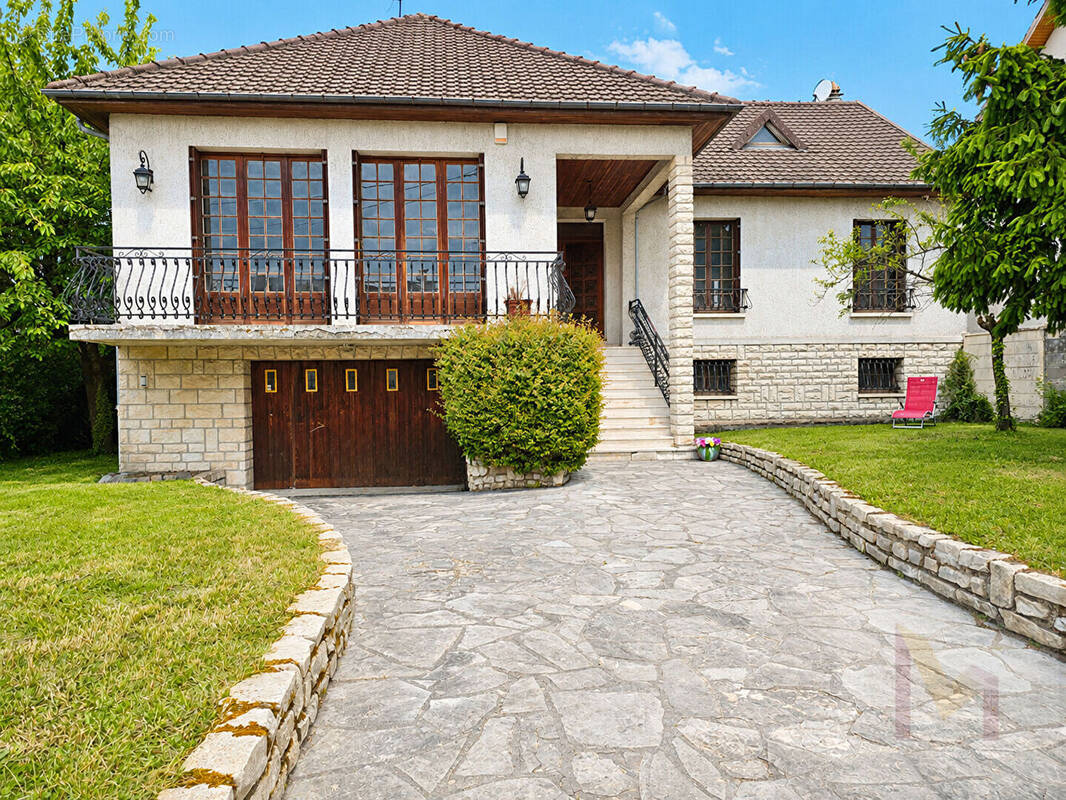 Maison à NEUILLY-PLAISANCE