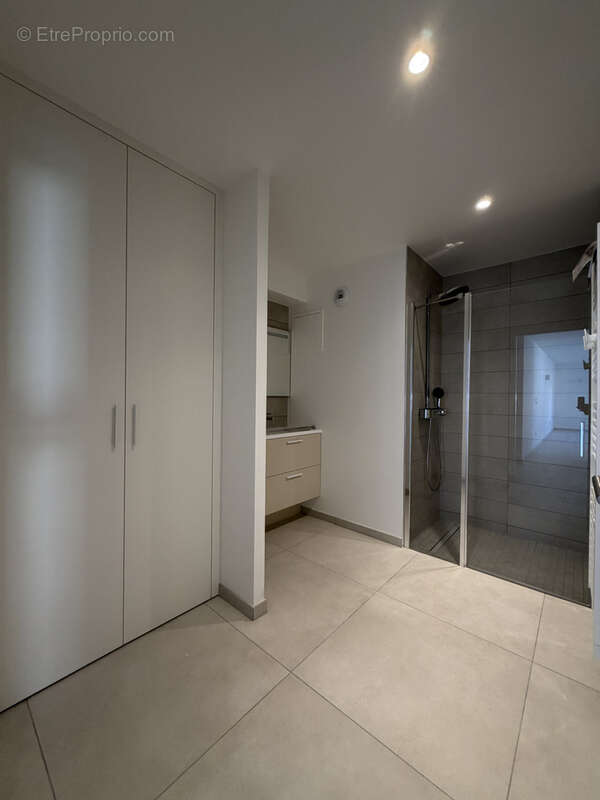 Appartement de standing avec ascenseur et parking au coeur des commerces de Malo-les-bains - photo 8