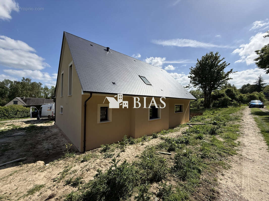 Maison à PONT-L'EVEQUE