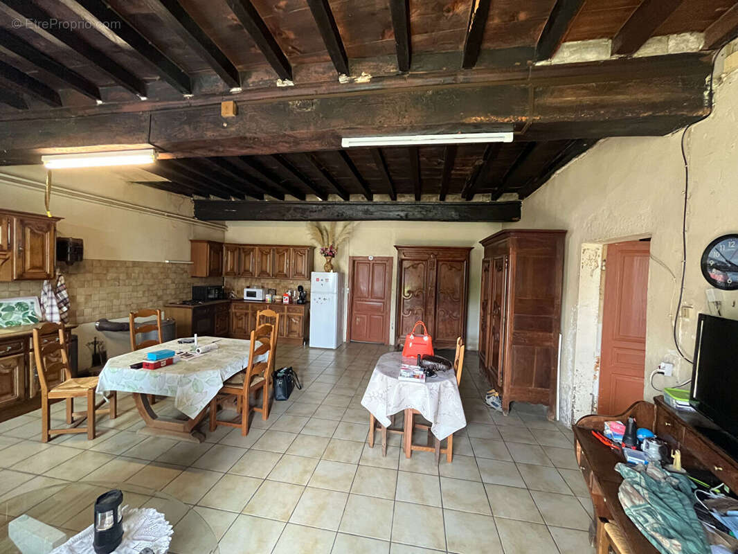 Maison à VILLEMOTIER