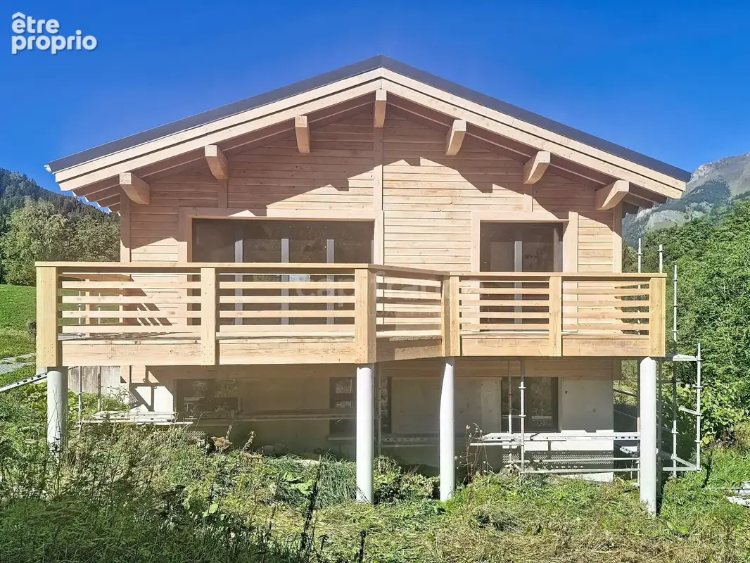 Chalet à vendre proche du village - LES CONTAMINES MONTJOIE (74) - photo 7
