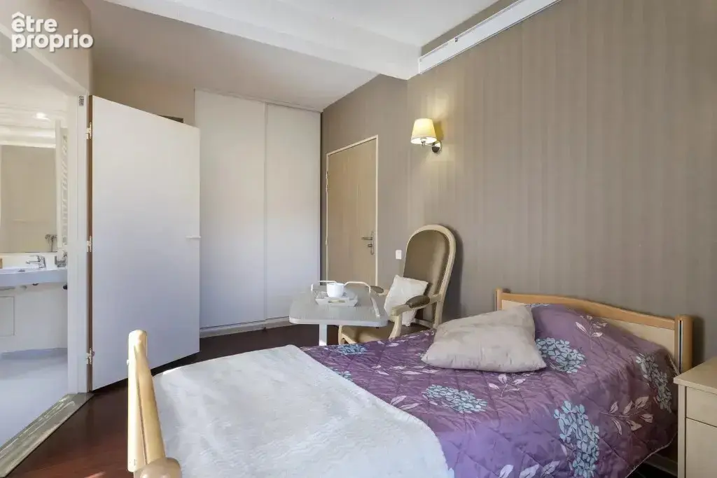 INVESTISSEMENT LOCATIF  Jonzac  Résidence EHPAD Résidence du Bourg Nouveau  8,04 % de rentabilité - photo 3