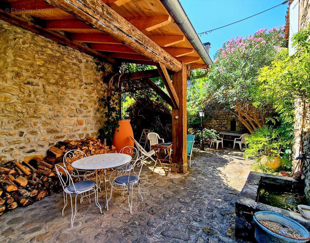 Dunière-sur-Eyrieux – Authentique propriété en pierre au cœur d'un écrin de nature - photo 3