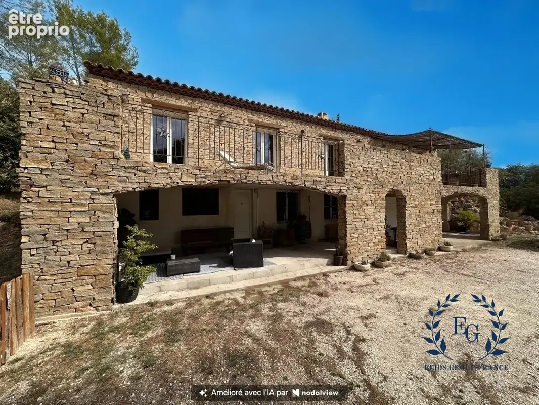 Photo Maison à Besse-Sur-Issole au prix de 498 000€
