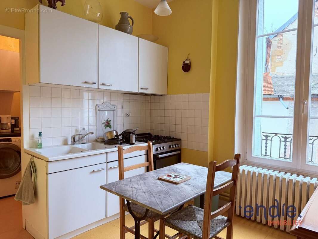 Appartement à MOULINS