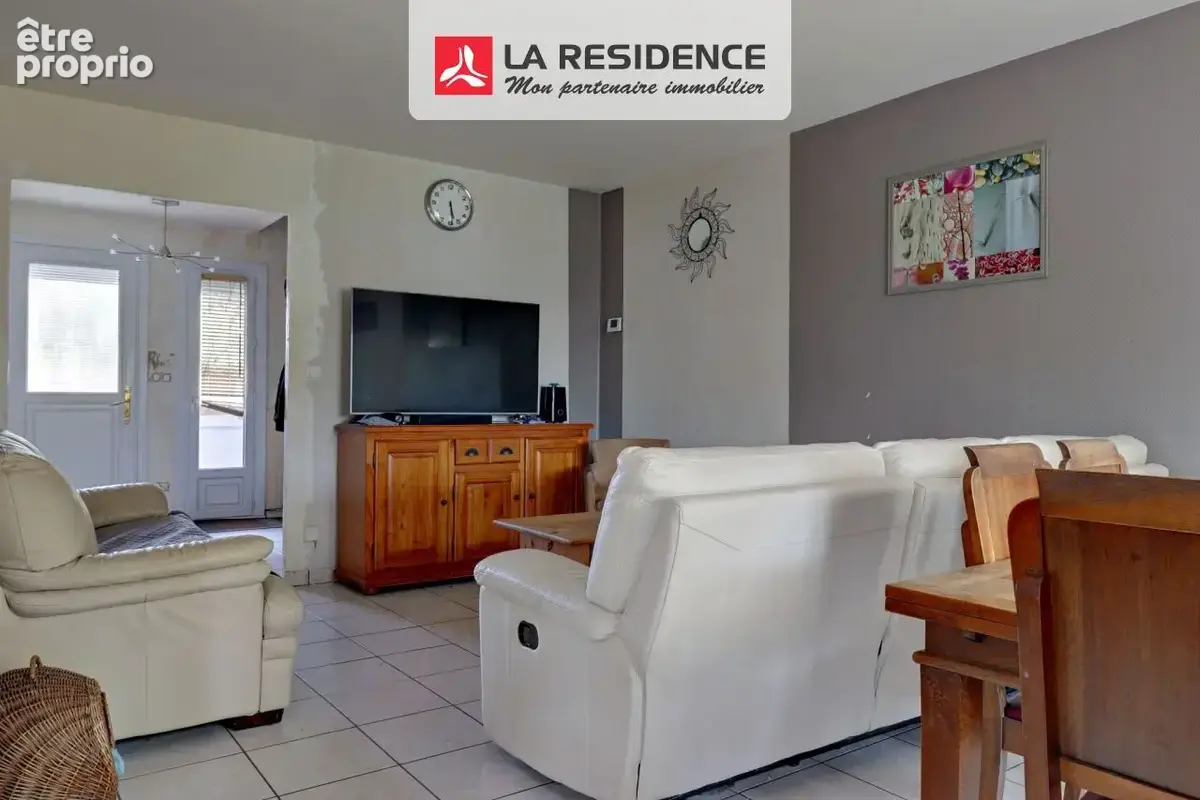 Maison 95 m² à Ivry-La-Bataille  - photo 2
