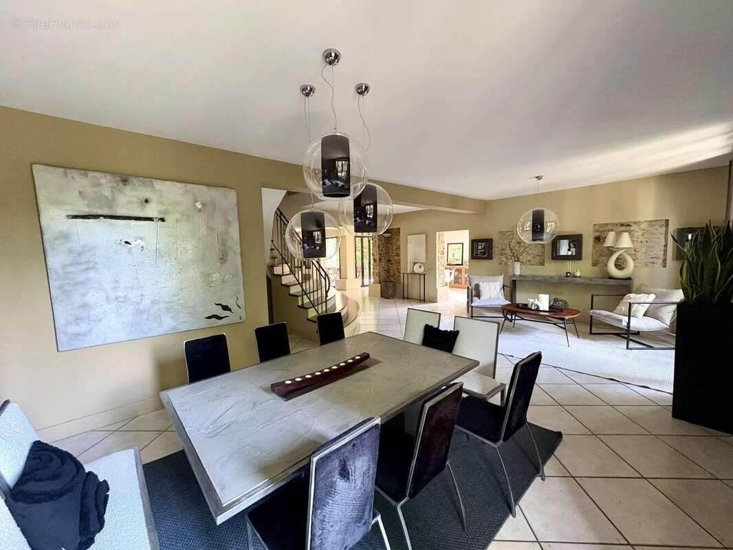 Maison à LE PLESSIS-TREVISE