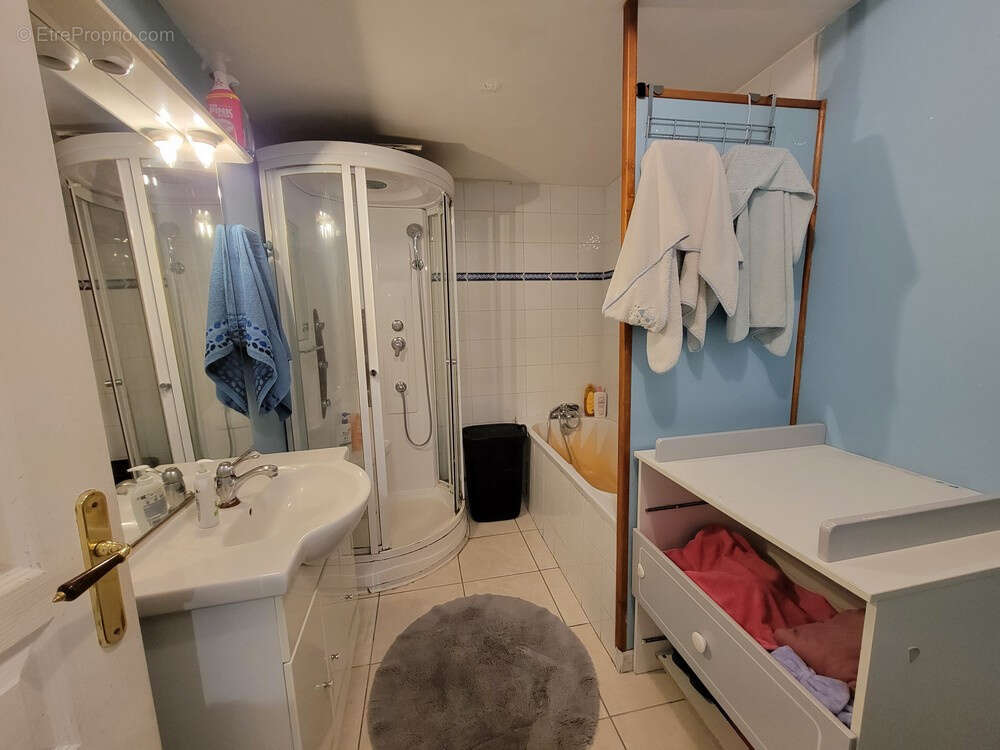 Maison à ROUSSILLON