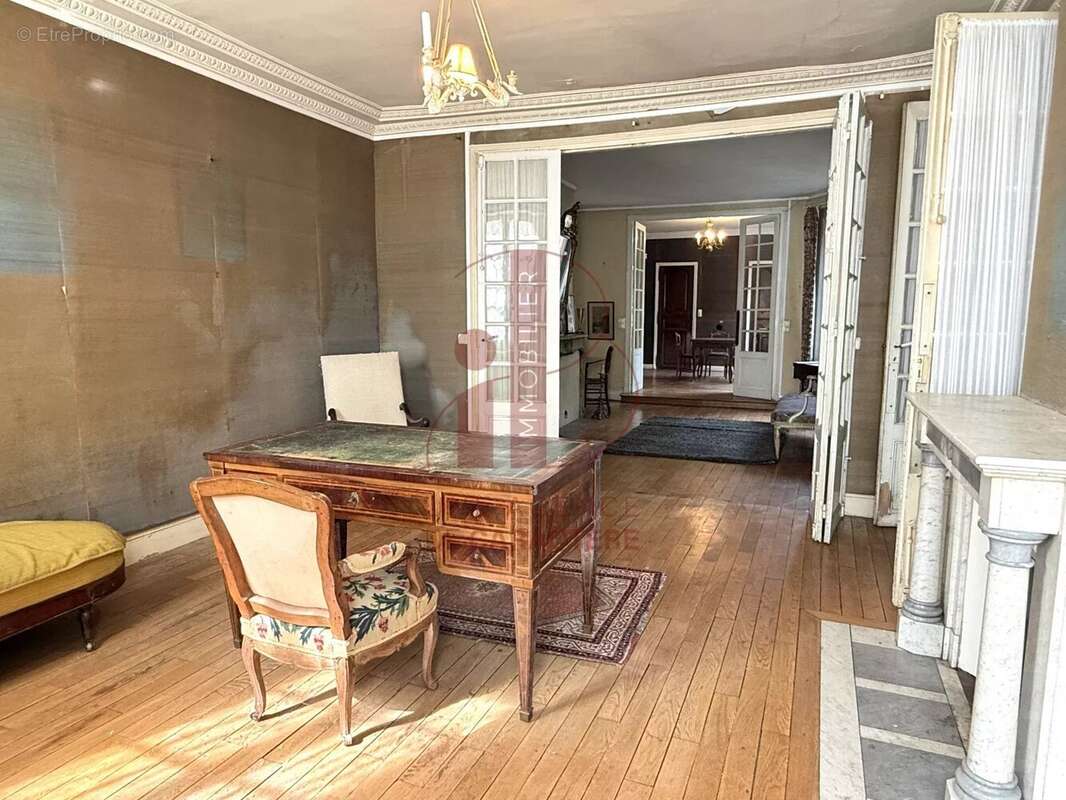 Maison à FONTAINEBLEAU