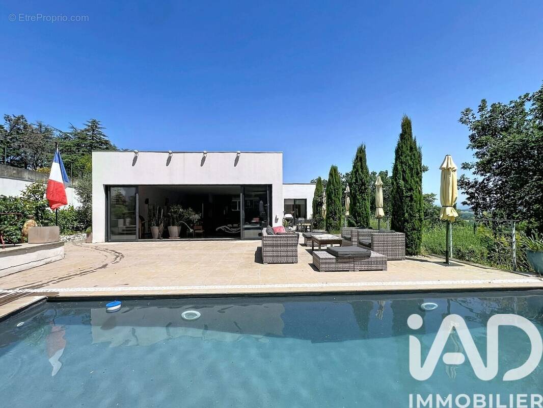 Photo 1 - Maison à MONTELIMAR