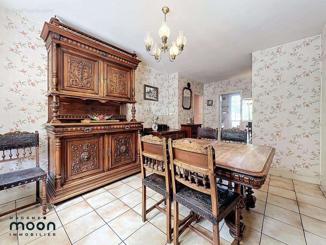 Appartement à OULLINS