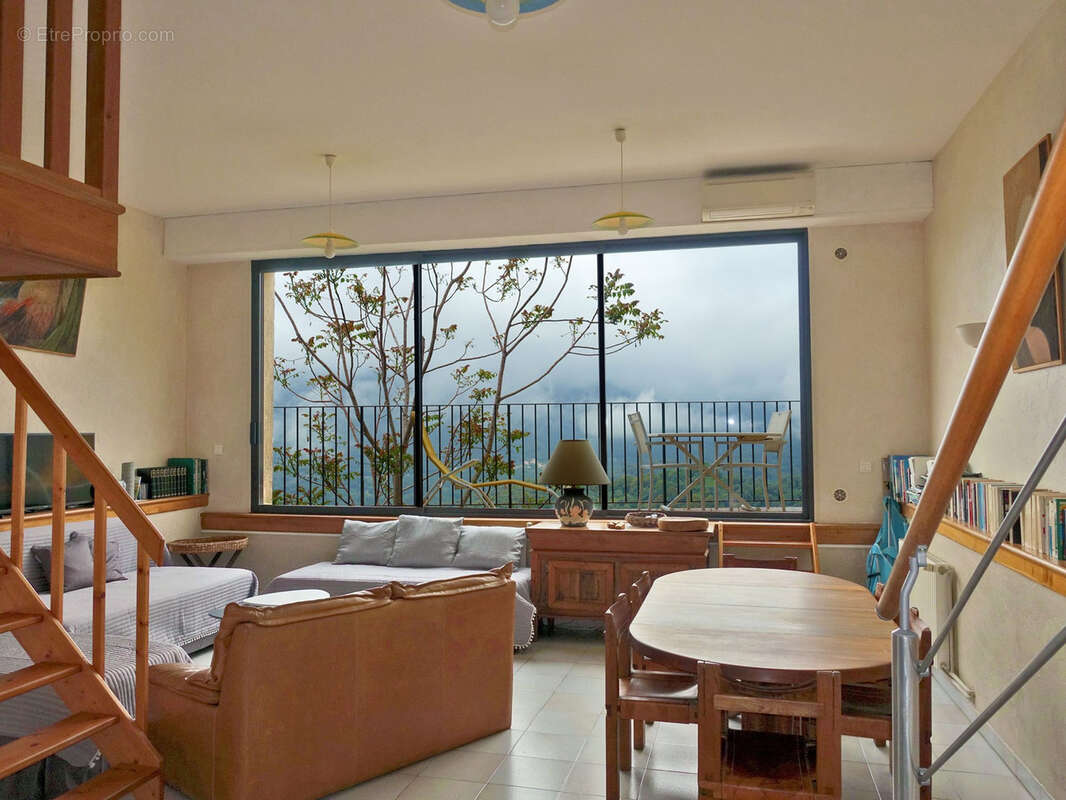 Maison à SAINTE-LUCIE-DE-TALLANO