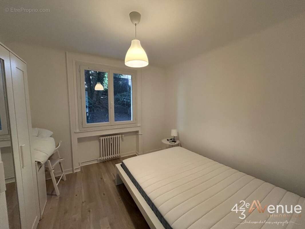 Appartement à SAINT-ETIENNE