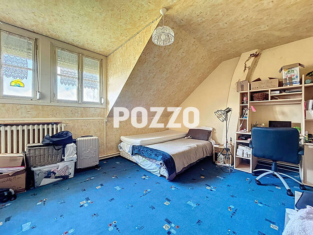 Maison à CHERENCE-LE-HERON