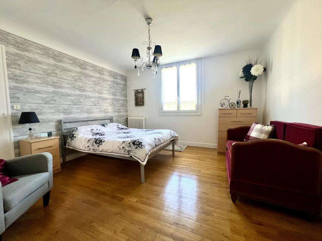 Maison à SAINT-MESMIN