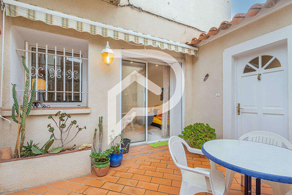 Appartement à MARSEILLE-7E