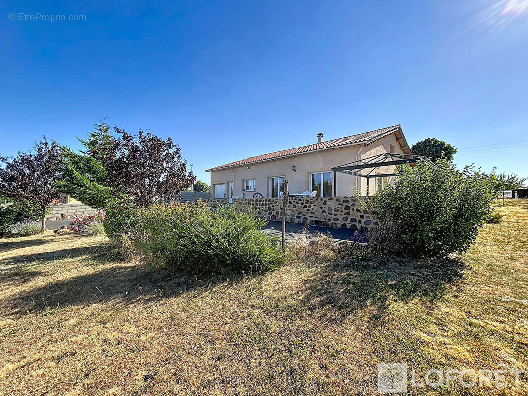 Maison Monlet 4 pièce(s) 117 m2 - photo 11