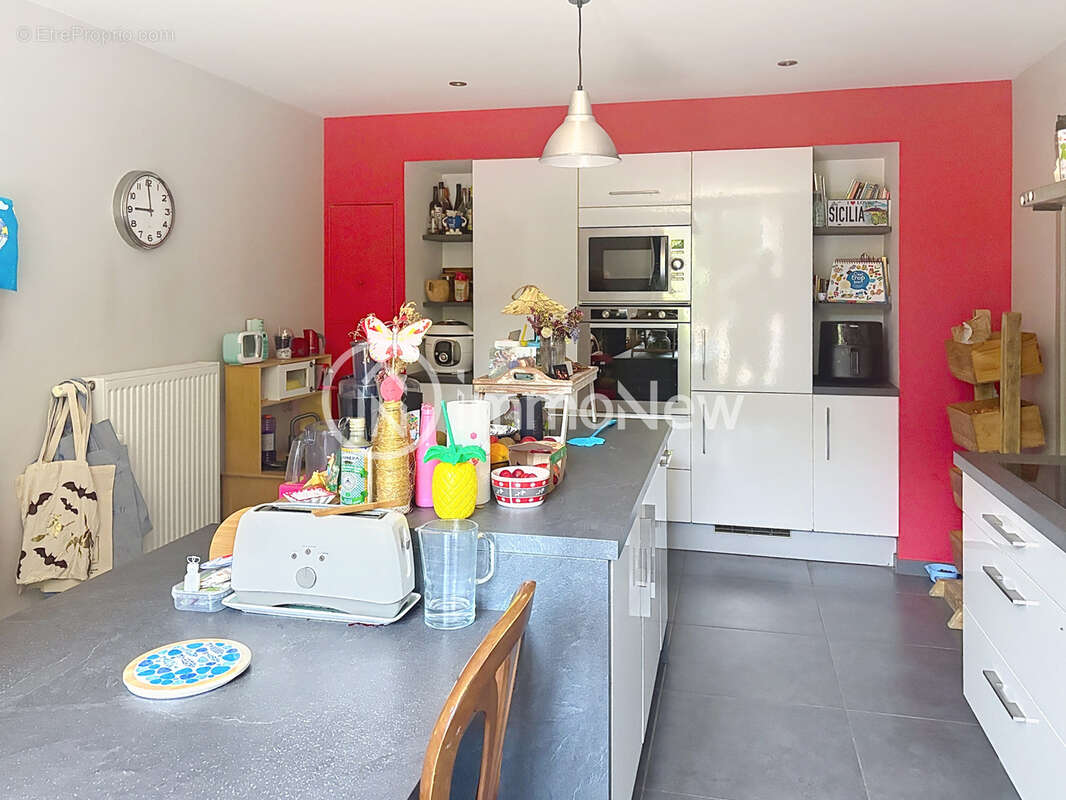 Belle maison 122 m2 au calme sans vis a vis avec piscine sur terrain 1880 m2 - photo 6