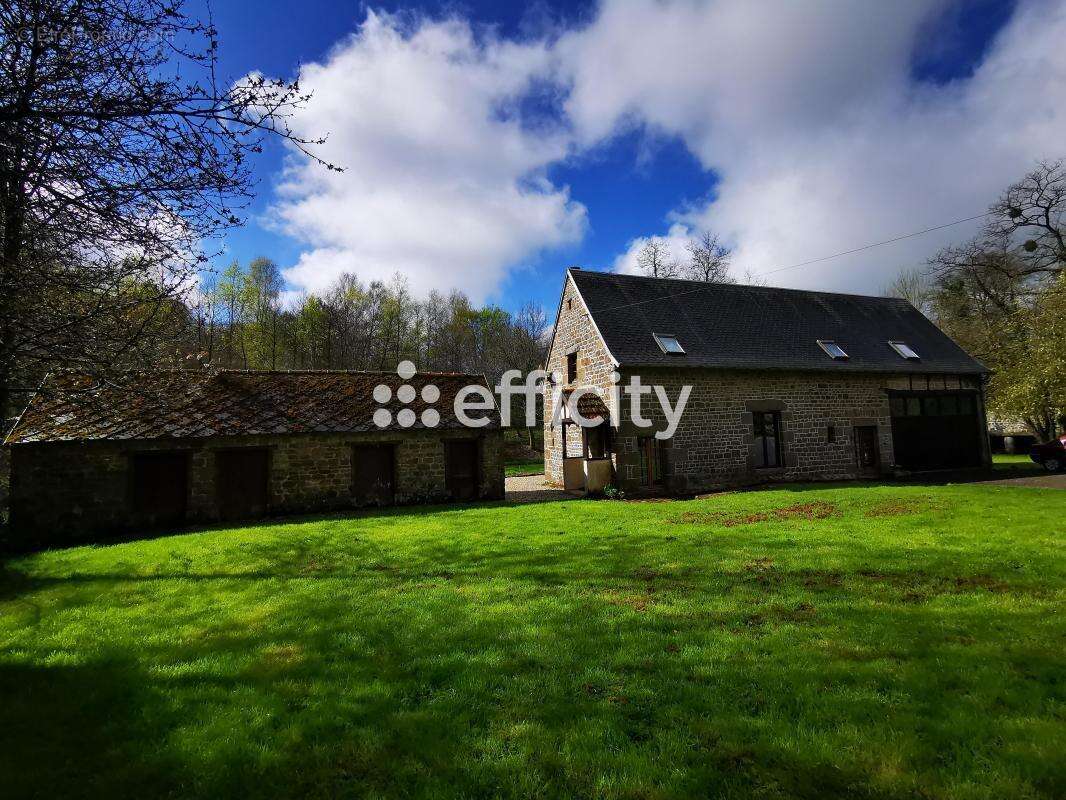Maison à SAINT-SEVER-CALVADOS
