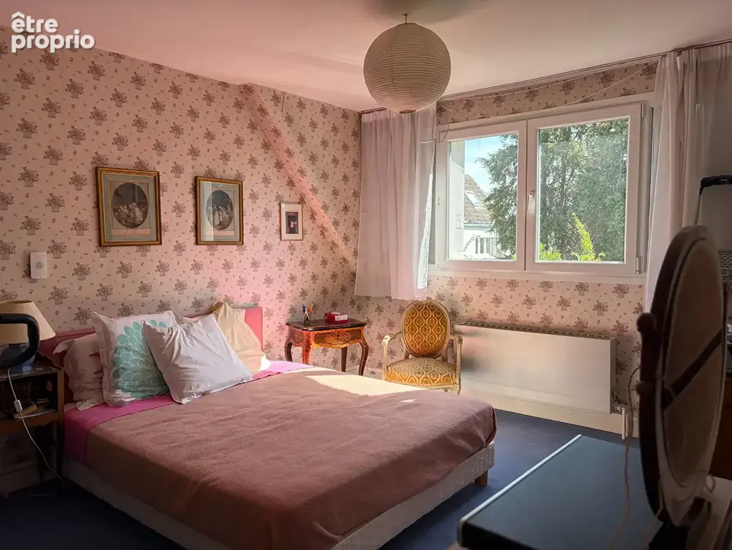 LES LOGES EN JOSAS Maison individuelle sur trois niveaux et jardin plan sans vis-à-vis - photo 7