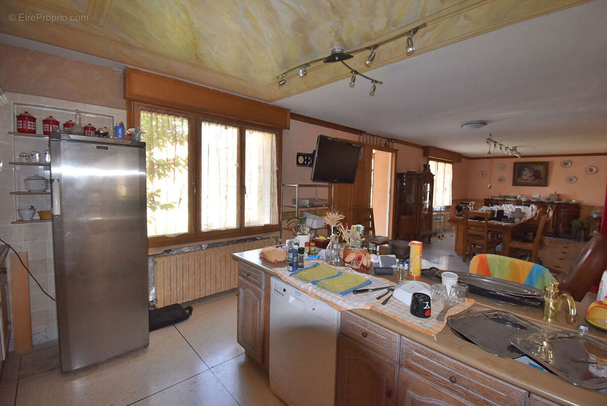 Maison Beurey 12 pièces 367 m2 - photo 4