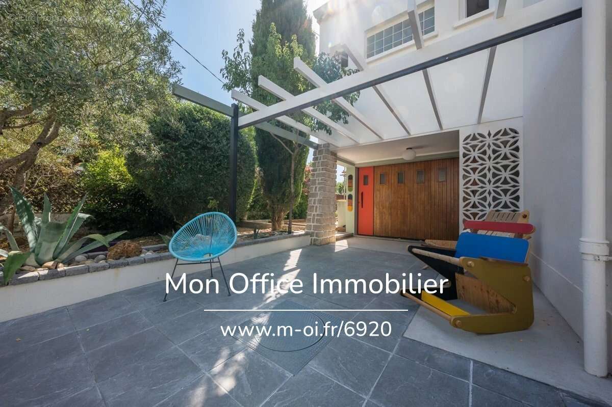 Maison à SAINT-CANNAT