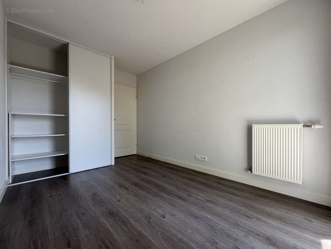 Appartement T3 de 64 m2 avec terrasse de 14,5 m2 - Gradignan Le Brandier - photo 6