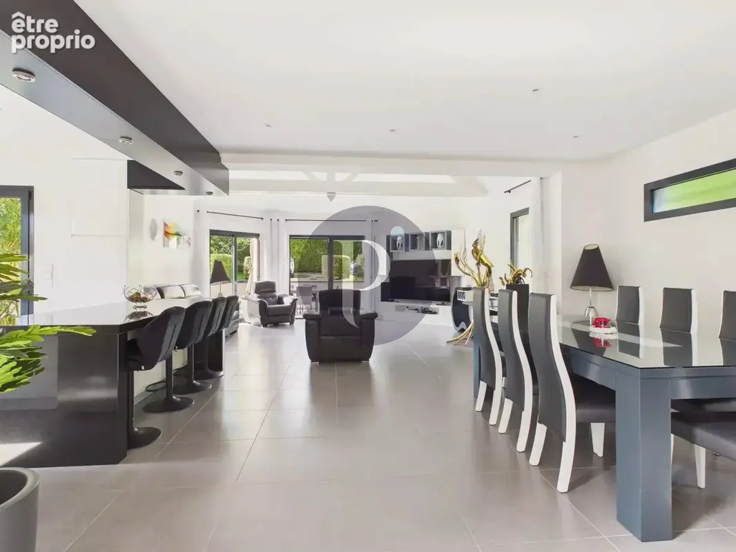 Exclusivité - propriété 8 pièces - réception 85 m² - 5 chambres -terrain 660 m² - photo 8