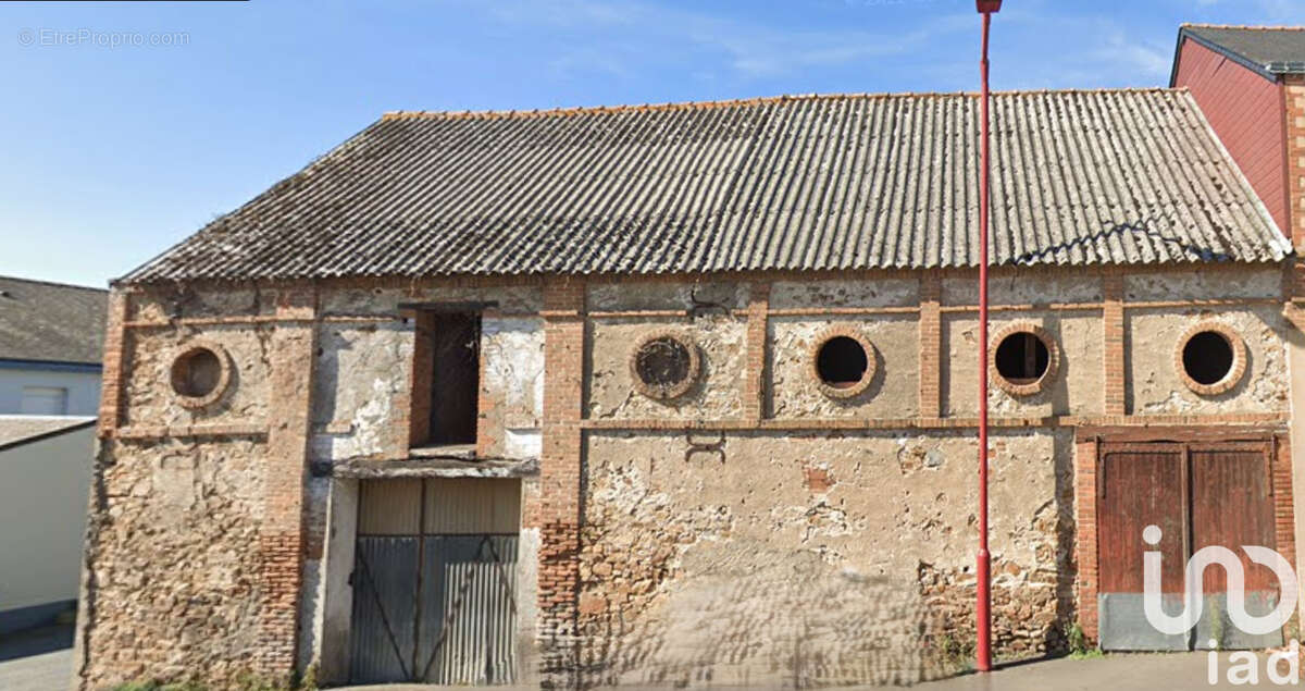 Photo 2 - Parking à TREMENTINES