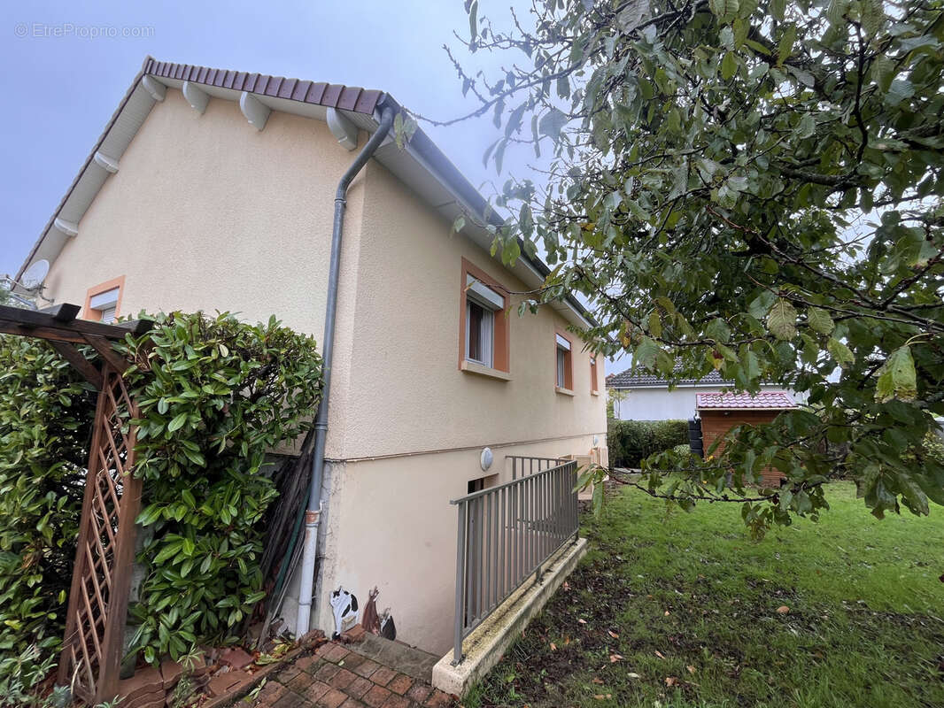 Maison à Yzeure - photo 12