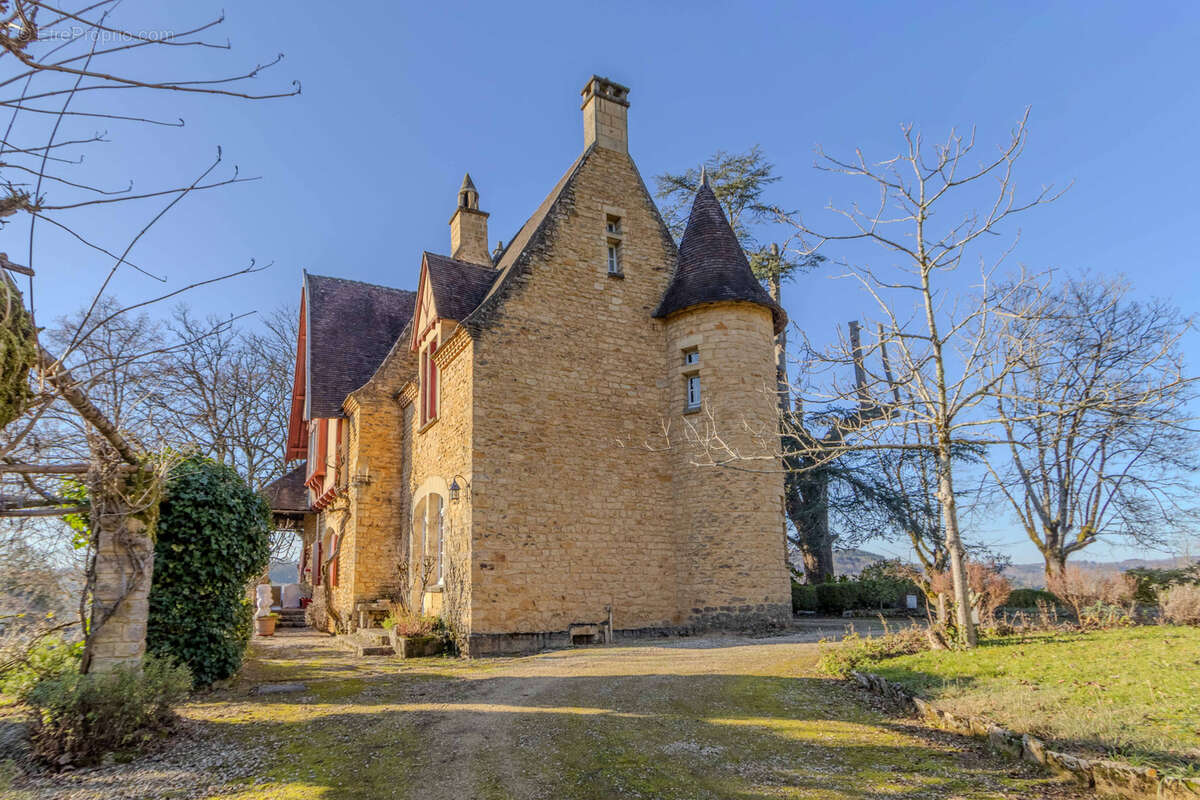 Maison à SARLAT-LA-CANEDA