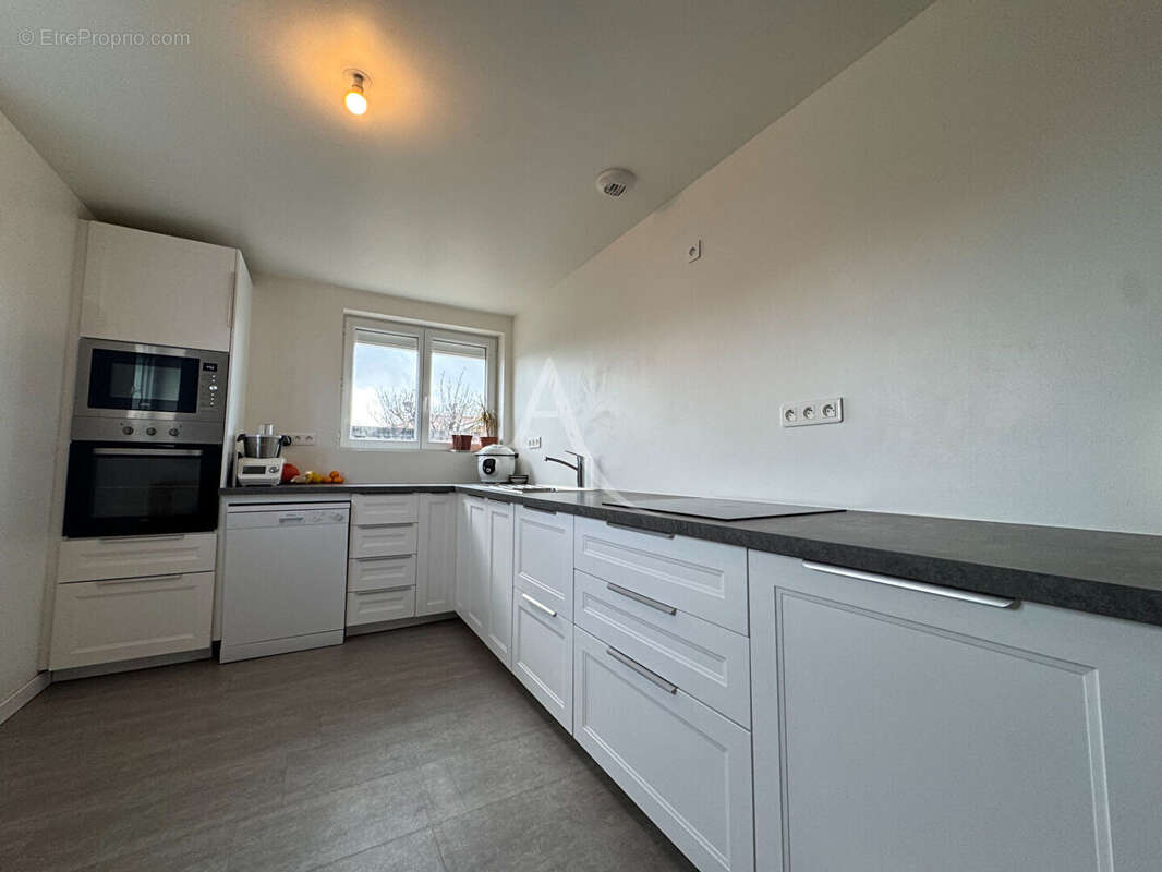 Maison - 4 chambres, Pays de Vie - photo 4