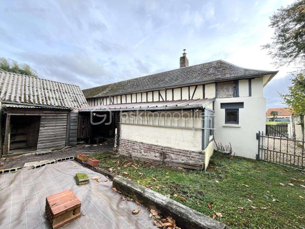 Maison à LA HARENGERE