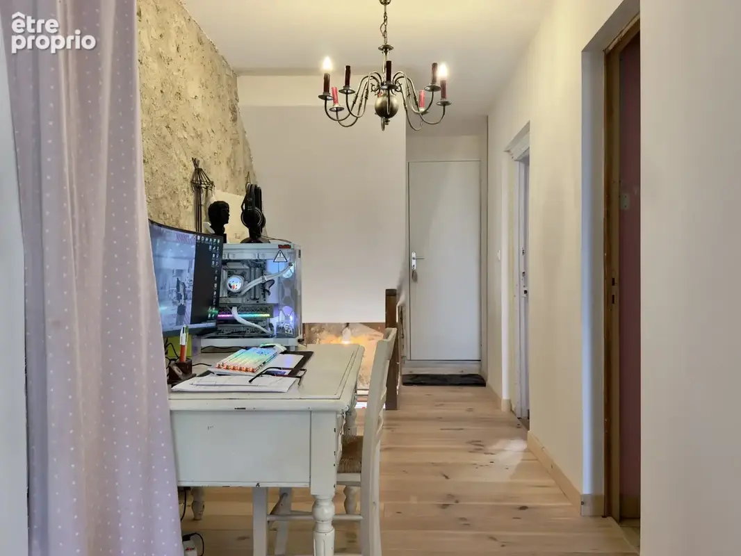 Maison en pierre avec dépendances - photo 15