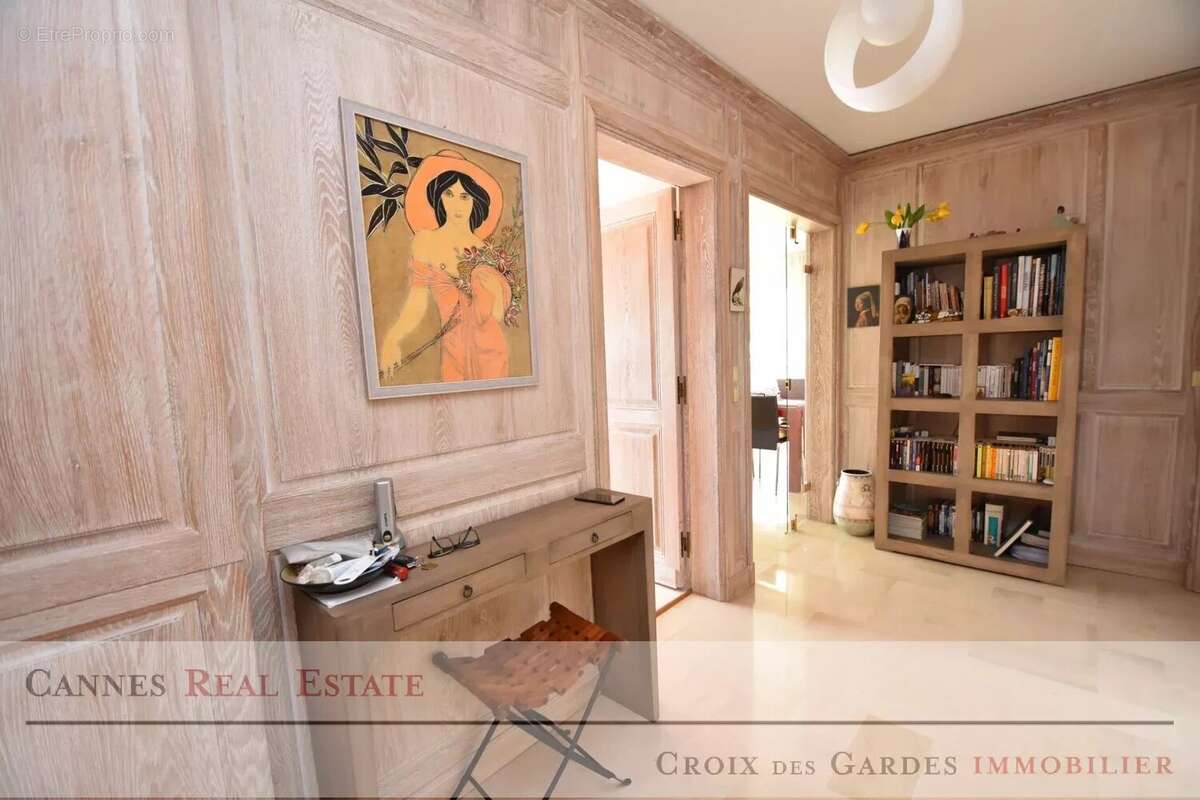 Appartement à LE CANNET