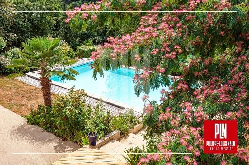 À 5MN du Mans, une propriété d'architecte rare réunissant 2 chambres de plain-pied, une piscine et un magnifique parc paysager - photo 2