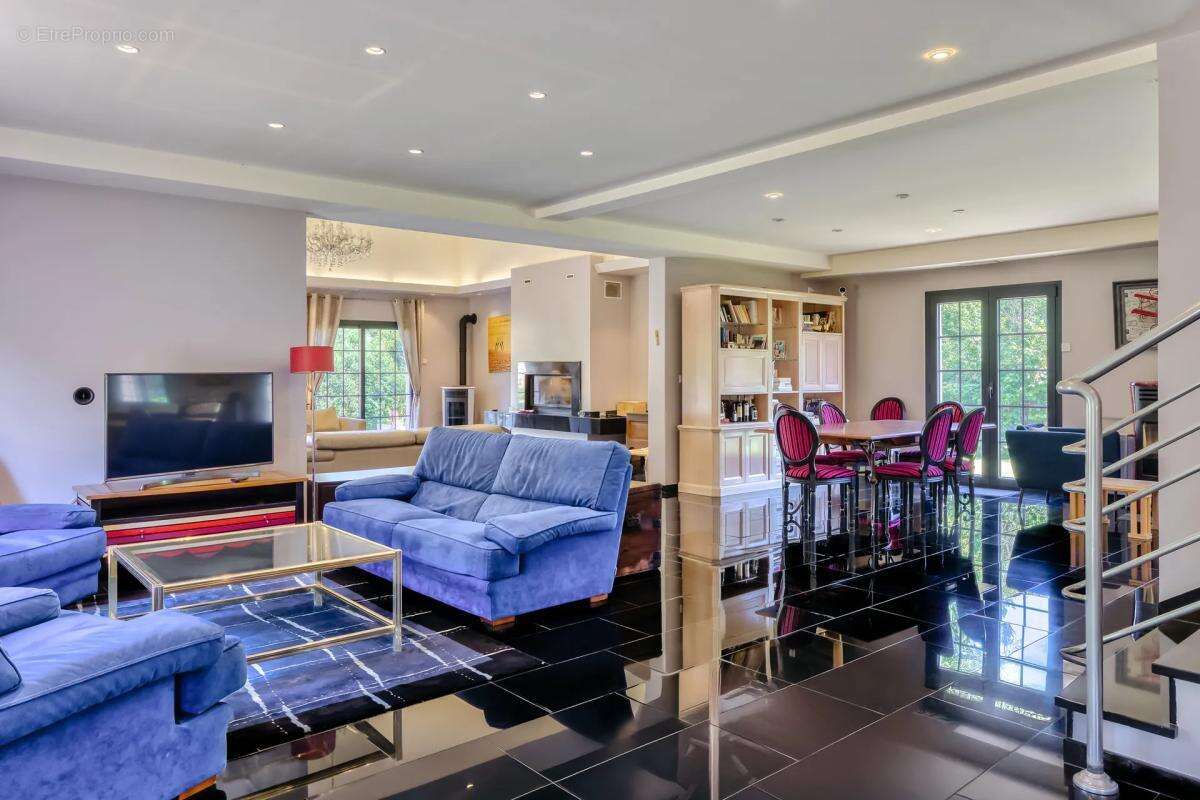 Maison de 6 pièces de 320 m² à Villez-sur-le-Neubourg - photo 5