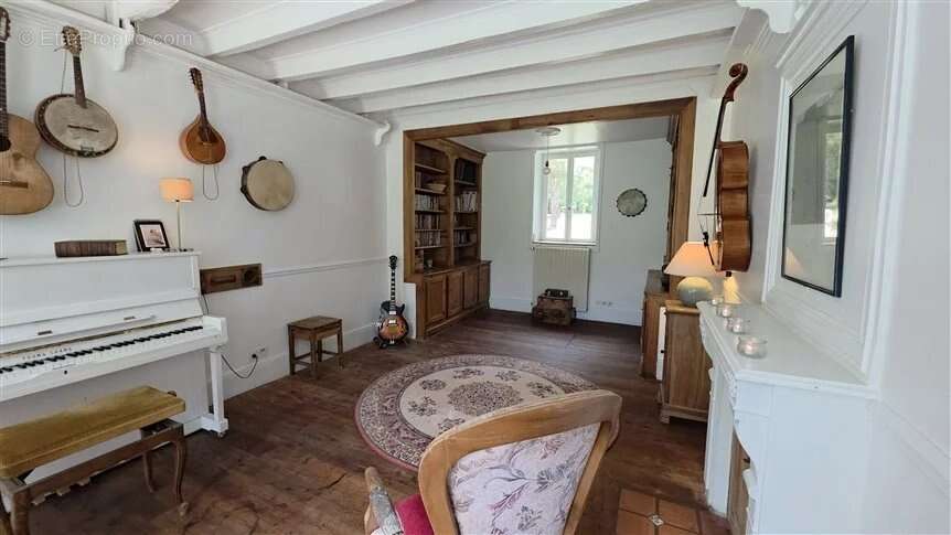 Maison à THAURON