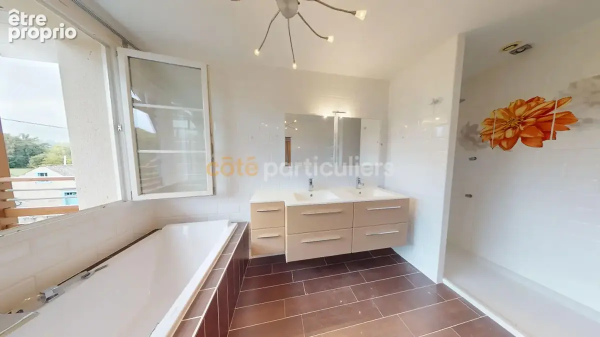 Maison de carractère de 267 m² - photo 14