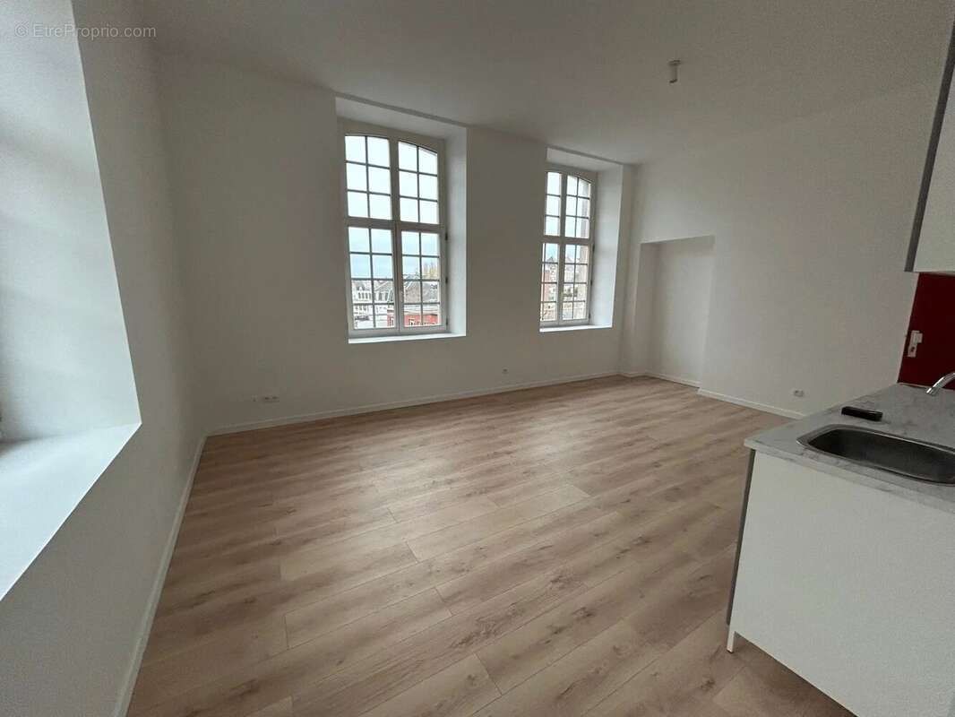 STUDIO proche centre ville de CAMBRAI - photo 2